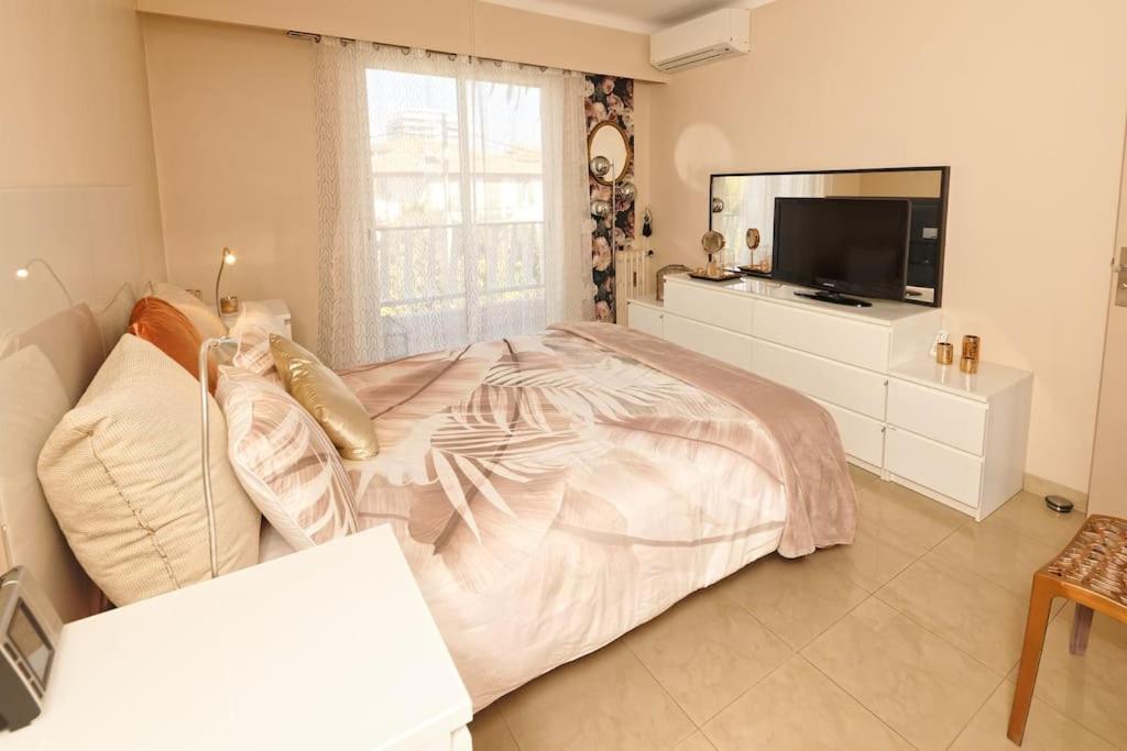 Cannes Vue Mer Екстериор снимка