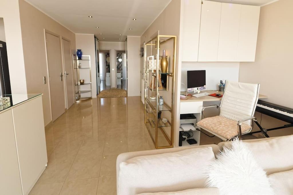 Cannes Vue Mer Екстериор снимка